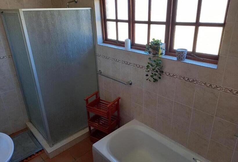 샬레, Luiperdkloof Trout Lodge