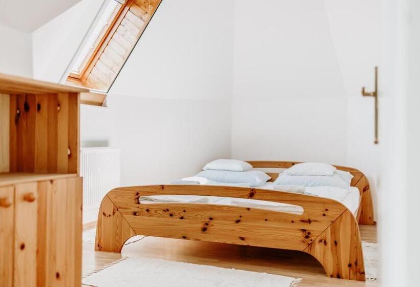 Семейный Номер, Kék Vendégház Family Resort