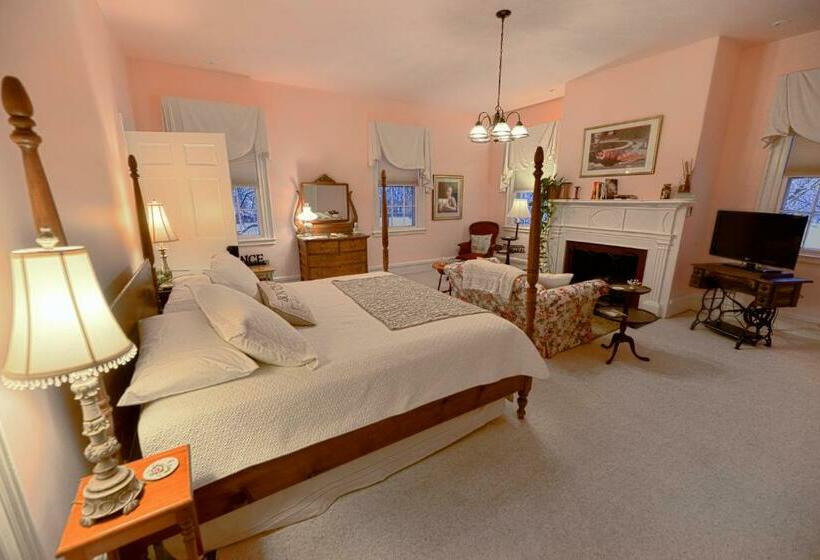 Люкс, The Bed And Breakfast At Oliver Phelps