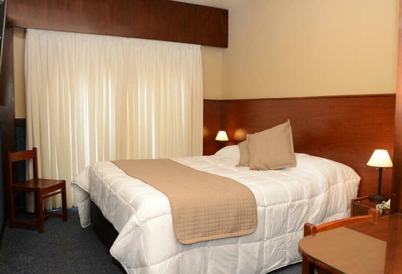 اتاق استاندارد, Leoncia