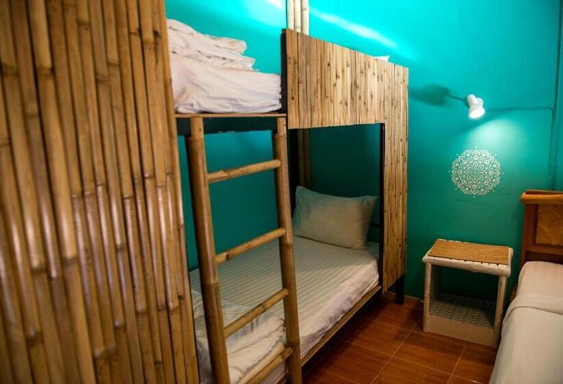 Bungalow Familiar, Oasis Yoga Bungalows