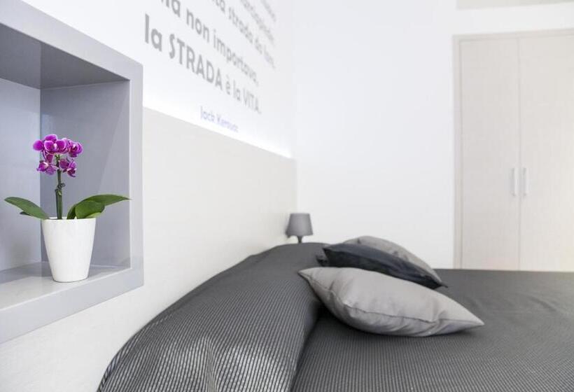Номер Стандарт Индивидуальный с Балконом, Nostos Rooms & Apartments