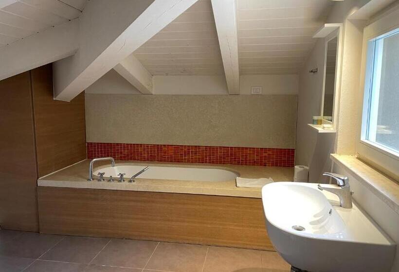 Apartamento Ático 2 Quartos, Ceccarini Suite