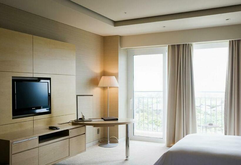 Номер Superior Кровать Кинг, Haevichi Hotel & Resort Jeju