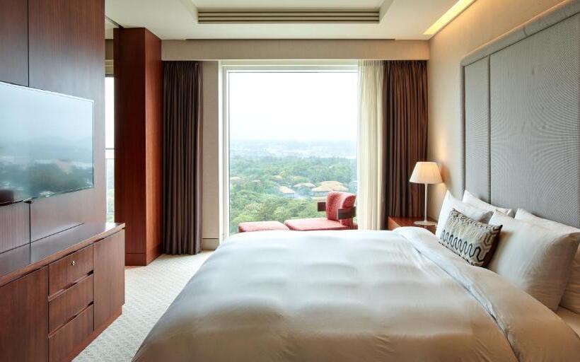 Люкс Superior, Haevichi Hotel & Resort Jeju
