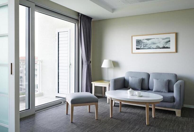 Номер Deluxe, Haevichi Hotel & Resort Jeju