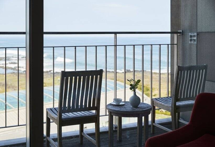 Номер Deluxe Вид на Море Боковой, Haevichi Hotel & Resort Jeju