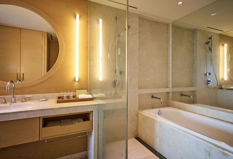 带海景的豪华间, Haevichi Hotel & Resort Jeju