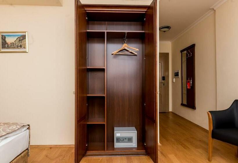 اتاق استاندارد, Wellness Hotel Pivovar Monopol