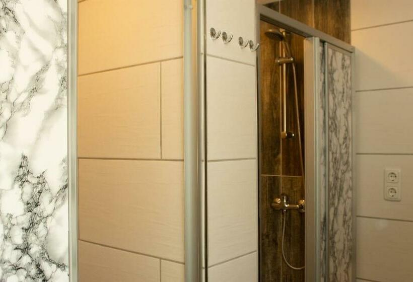 Кровать в Общей Комнате, Hostel Bad Goisern