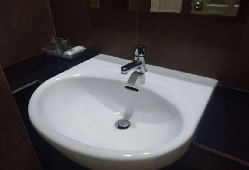 اتاق استاندارد سه نفره, Aonang Eco Inn Krabi