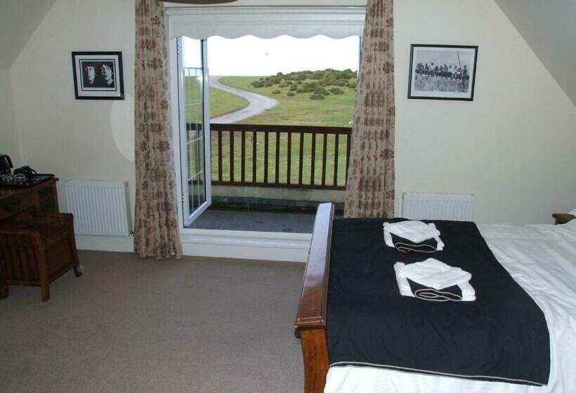 디럭스 패밀리 룸, The Curragh Country House Accommodation