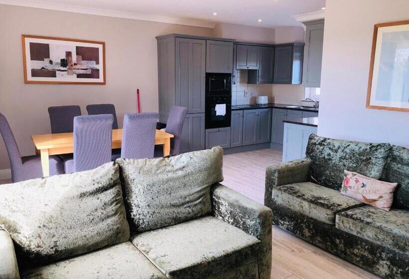 2 Szobás Ház, Connemara Sands Hotel & Spa