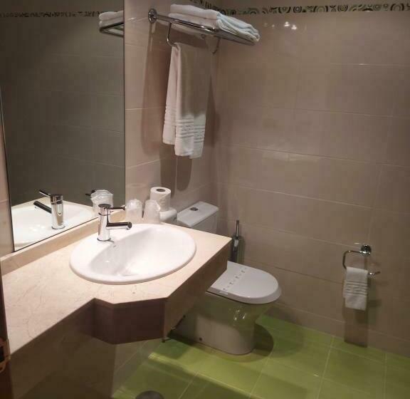 Номер Стандарт, Motel Acropolis