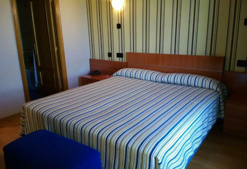 Номер Стандарт, Motel Acropolis
