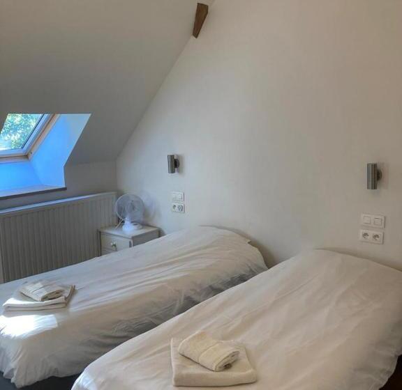 Дом 3 Спальни, B&b La Ferme De L Hosté