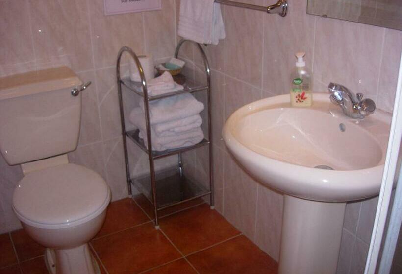 패밀리 룸, Clareville House B&b