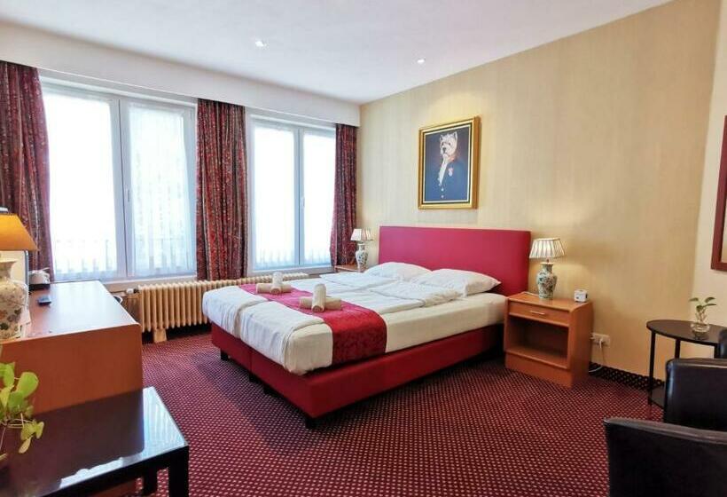 Номер Комфорт, Cardiff