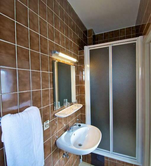 Quarto standart individual, De Golf