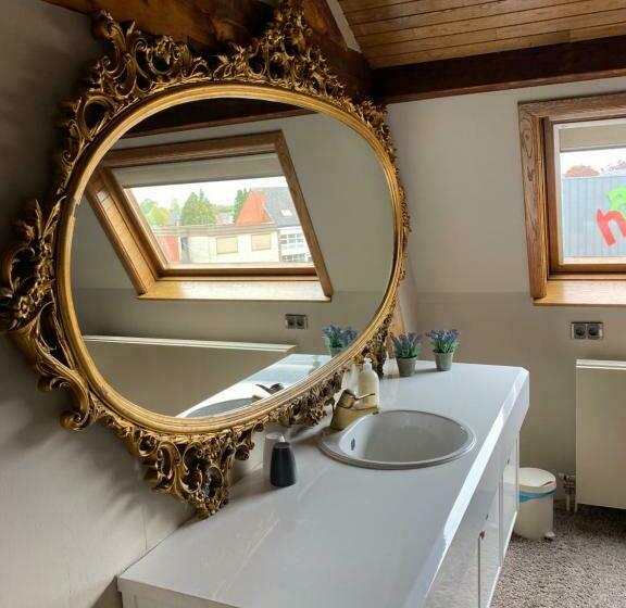 1 Bedroom Penthouse Apartment, Hooghuys