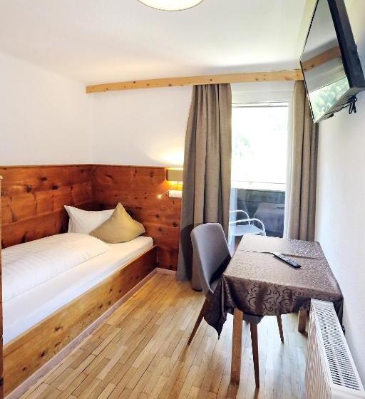 Семейный Номер, Berghotel Gasthof Gstrein