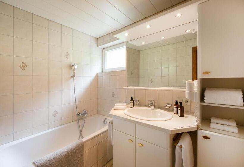 Апартаменты 2 Спальни, Familienhotel Mateera Gargellen / Montafon