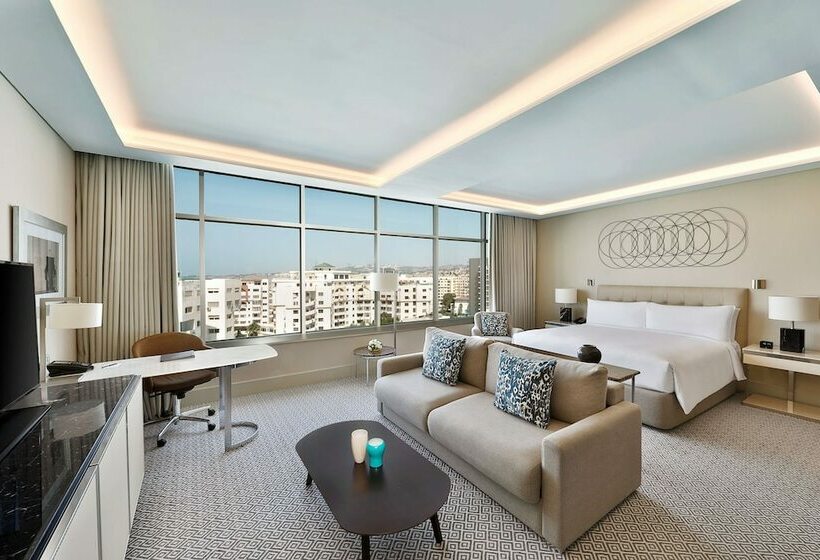 سوییت جونیور, Hilton Tangier City Center