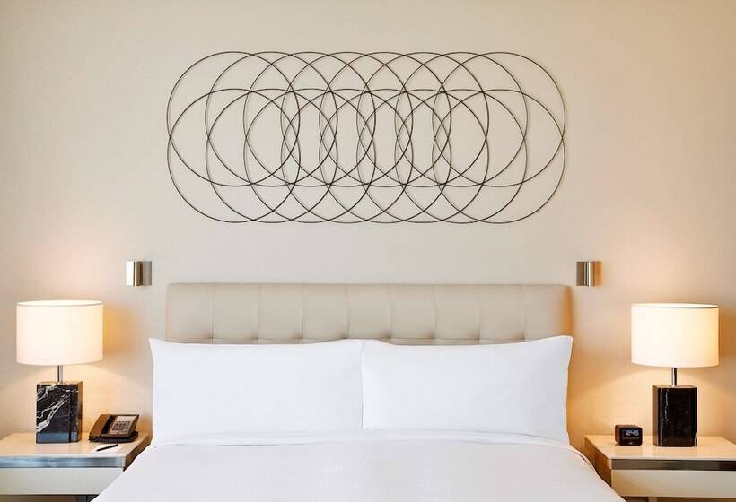سوییت جونیور, Hilton Tangier City Center