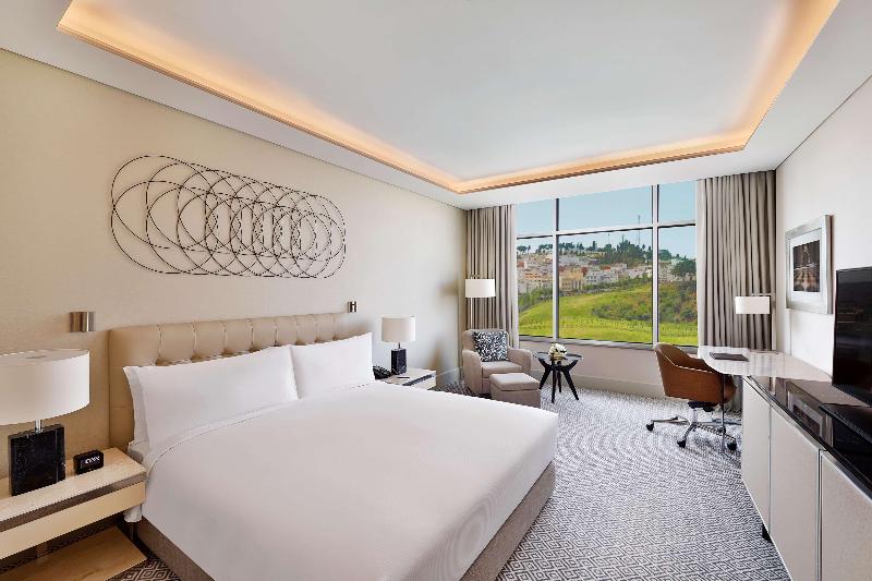 اتاق استاندارد با تخت بزرگ, Hilton Tangier City Center