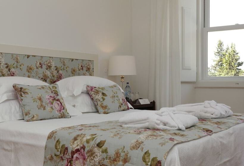 Полулюкс, Casa Palmela   Small Luxury Hotels Of The World, Hotel & Villas