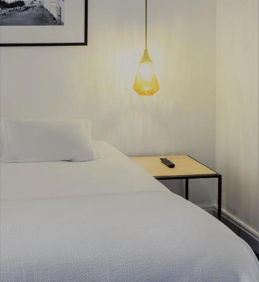 اتاق استاندارد یک نفره, Comercial Azores Boutique