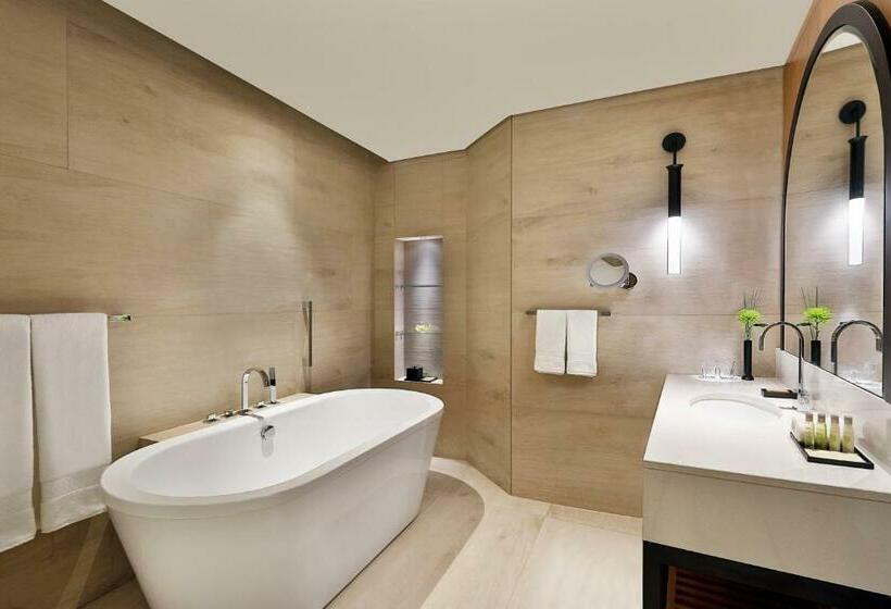 Стандартный Номер Кровать Кинг, Doubletree By Hilton Dubai  Business Bay