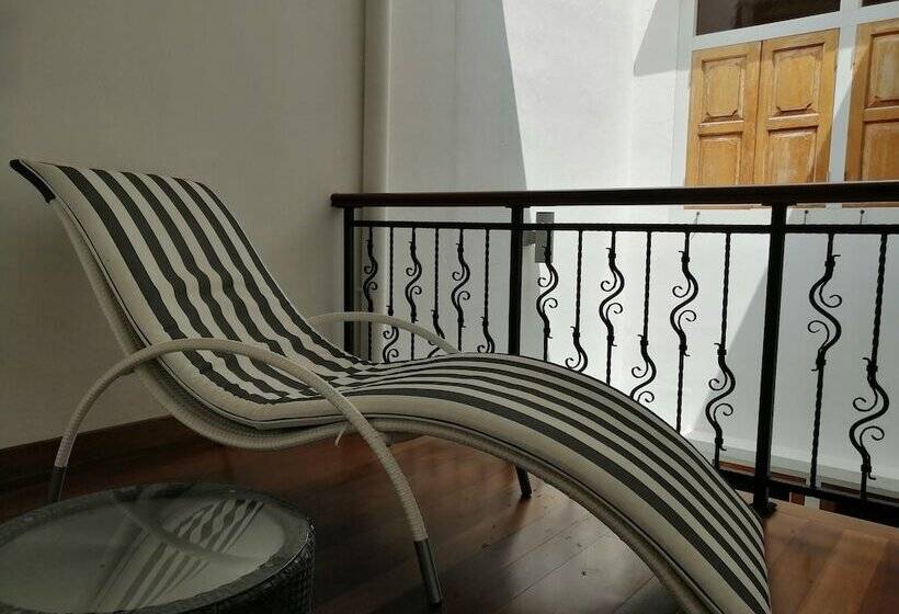 Chambre Deluxe, Heeren Straits