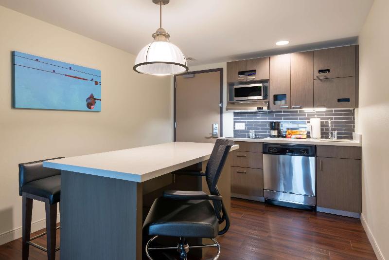 스탠다드 스튜디오 킹침대, Hyatt House Denver/downtown