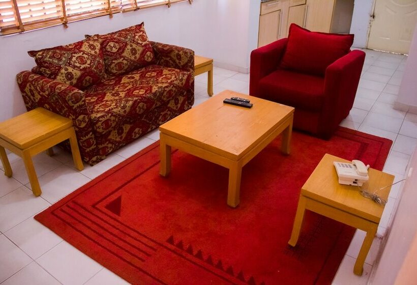 سوییت اجرایی, La Patriache Lodge