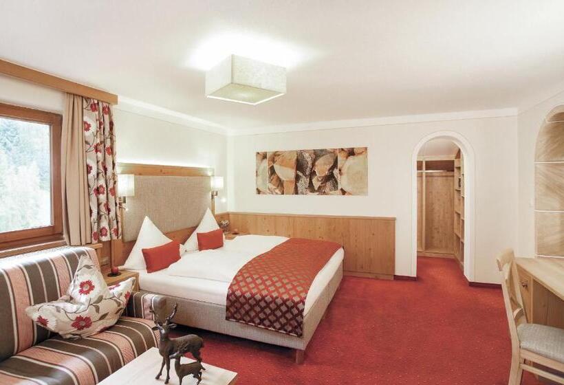 Номер Стандарт в Мансарде, Living & Spa Vitalhotel Edelweiss