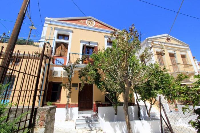 Номер Стандарт, Symi Center
