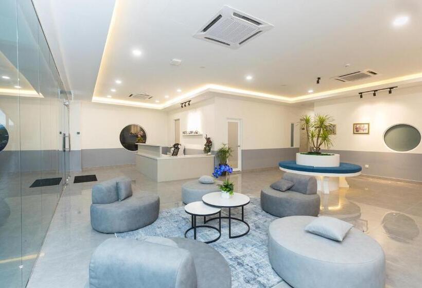 Четырехместный Номер Стандарт, Luma Senawang