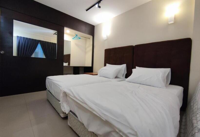 1 Bedroom Apartment Lake View, Marina Island Lumut Homestay By Goopro