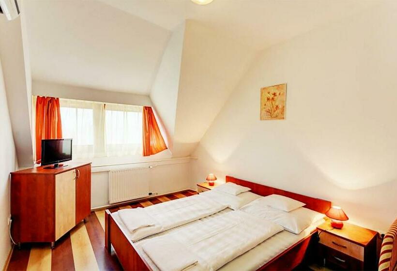 Номер Стандарт, Juniperus Park Hotel Kecskemét