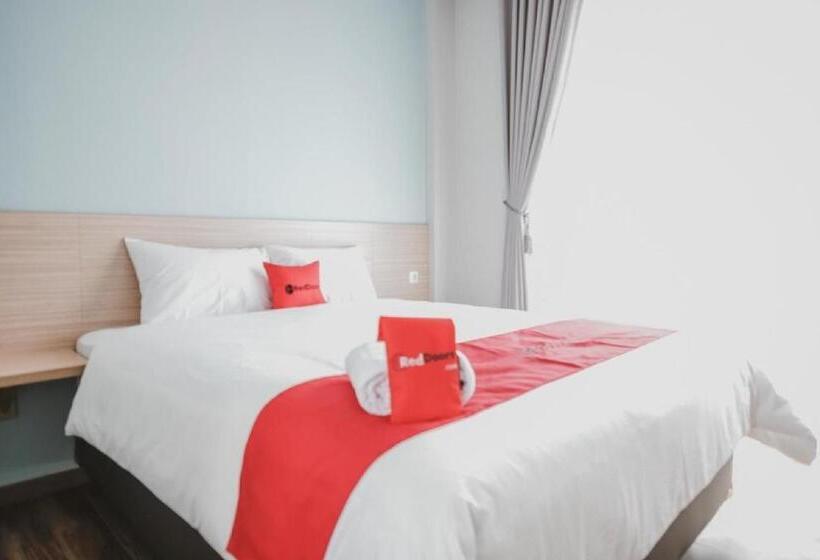 Номер Economy, Reddoorz Plus @ Karet Pedurenan 3