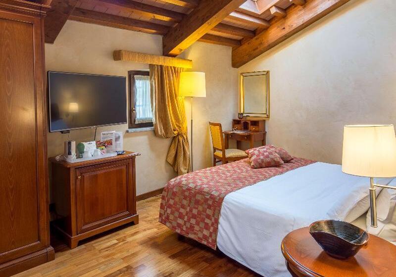 Номер Deluxe, Tanjung Pesona Beach Resort & Spa