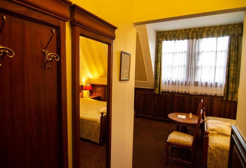 Номер Economy, Kastélyhotel Sasvár Resort