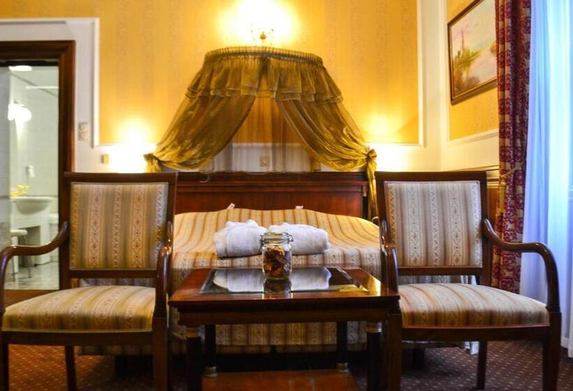 Номер Economy, Kastélyhotel Sasvár Resort