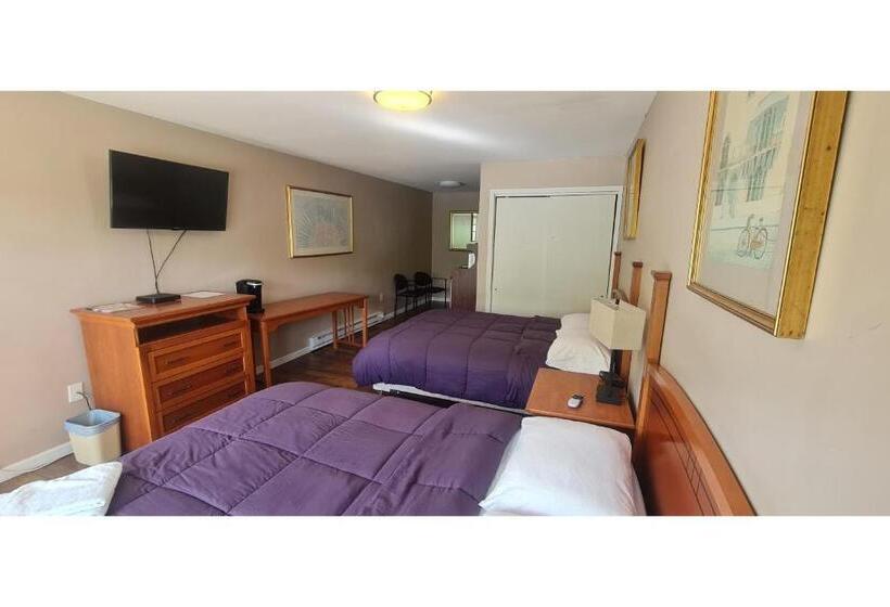 스탠다드 룸, Werry S Cottages Motel & Pub By Oyo East Stroudsburg Poconos