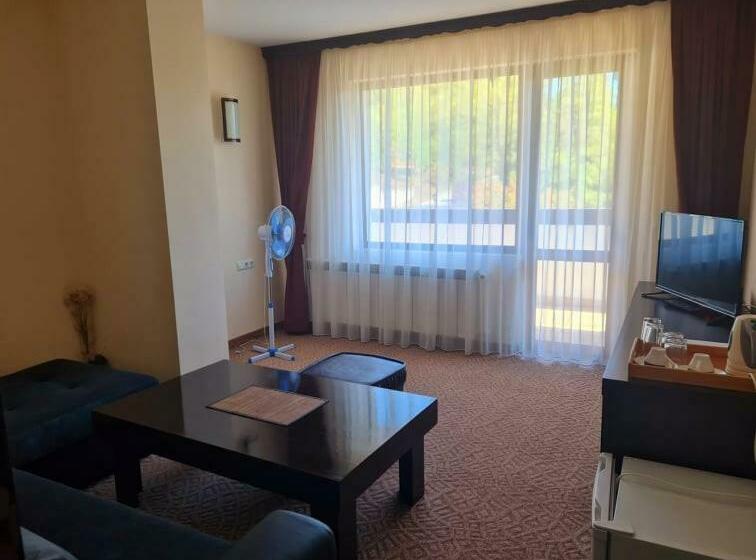 Suíte Júnior com Sacada, Family Hotel Bela