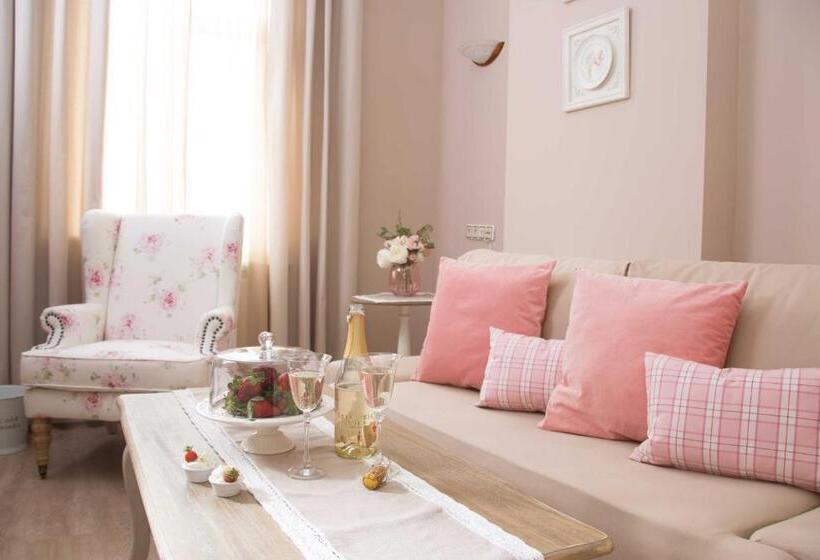 스위트, Family Hotel The Castle