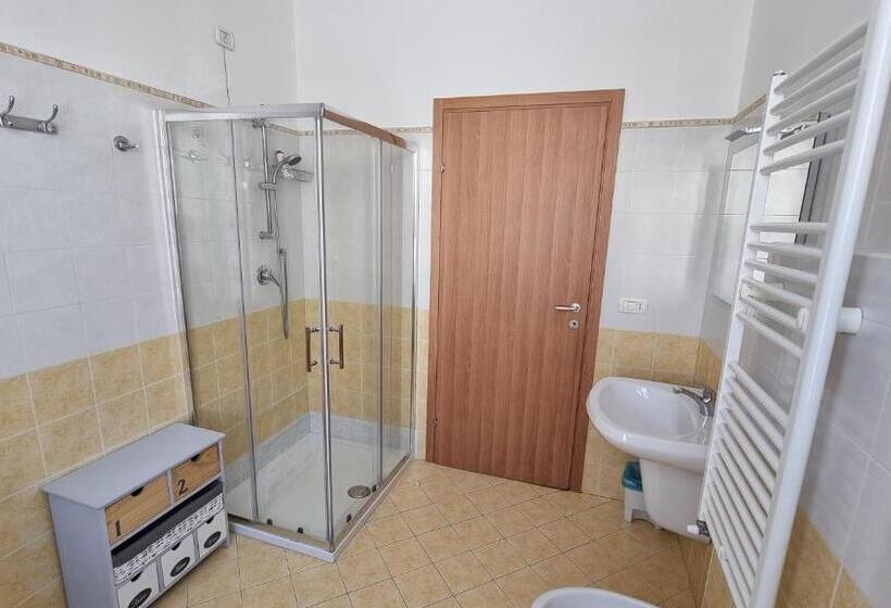 غرفة ديلوكس عائلية, Antico Borgo Piceno