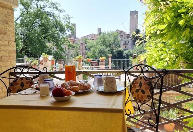 غرفة ديلوكس عائلية, Antico Borgo Piceno