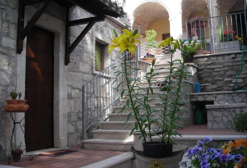 إستوديو قياسى, Antico Borgo Piceno